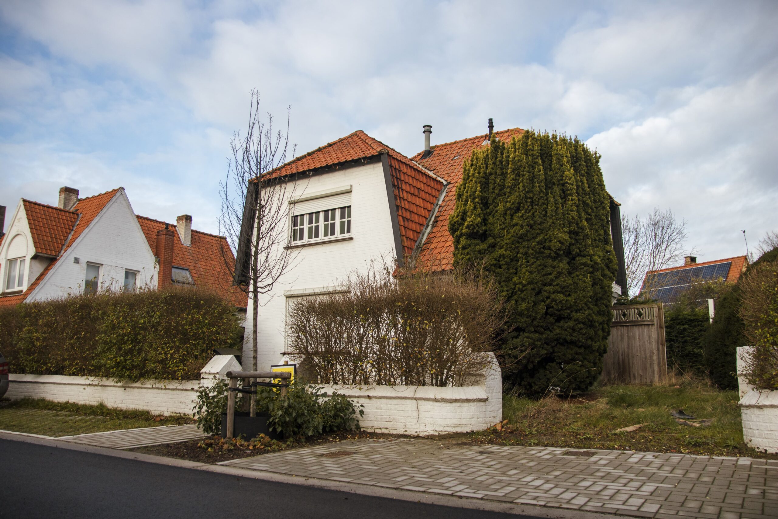 Een eigentijdse en duurzame woning die perfect geschikt is voor een tweede verblijf aan de Belgische kust.